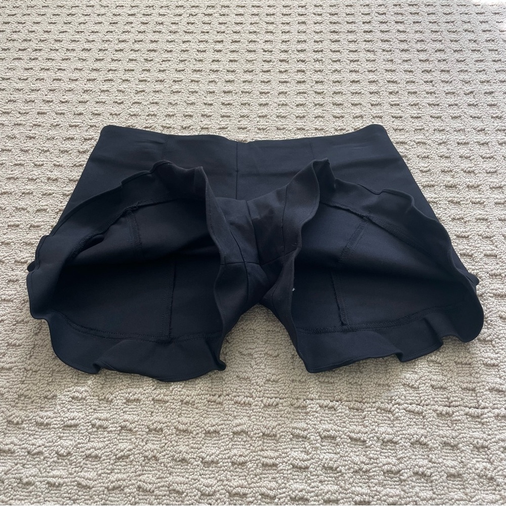 Ruffle edge skort EUC - Picture 7 of 7